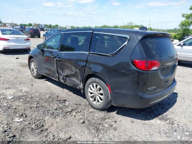 2018 CHRYSLER PACIFICA 2C4RC1FG7JR279124 Photo 2