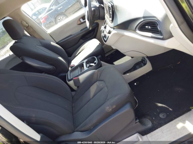 2018 CHRYSLER PACIFICA 2C4RC1FG7JR279124 Photo 4