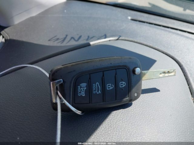 3KPC24A62LE123781 Hyundai ACCENT SE