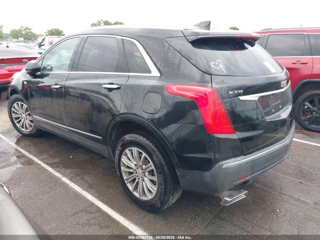 2017 CADILLAC XT5 1GYKNBRS8HZ182994 Photo 2