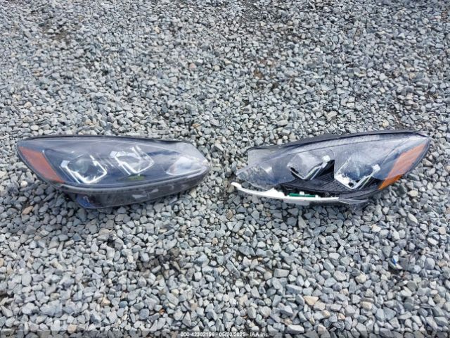 1FMCU9BZ5NUA06681 Ford Escape Se Hybrid