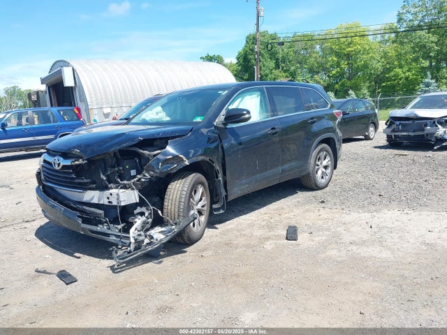 Toyota Highlander Le Plus V6 2014 5TDBKRFH5ES053351 Image 2