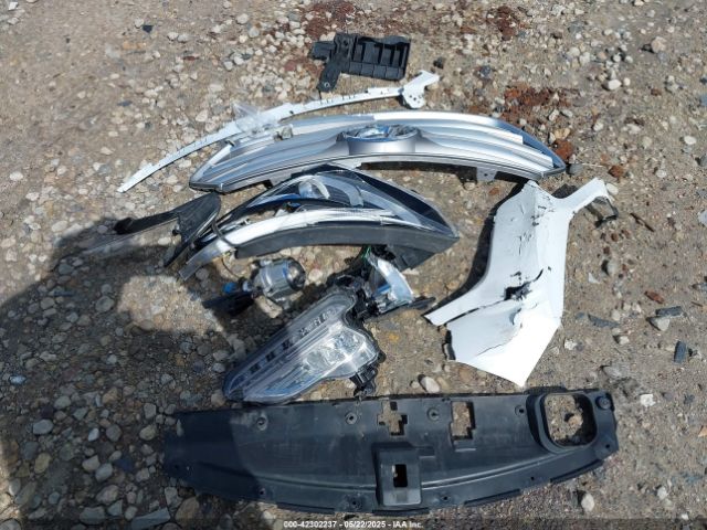 5NMZUDLB1JH101842 Hyundai Santa Fe Sport 2.4l