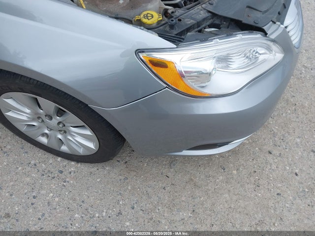 Chrysler 200 LX 2014 1C3CCBAB9EN231381 Image 13