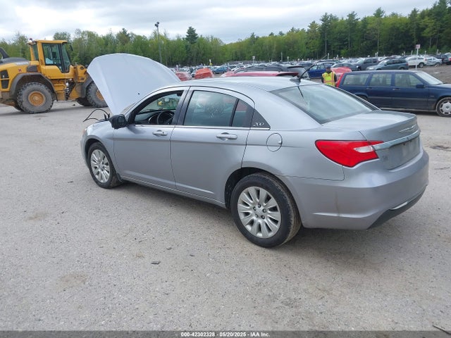 Chrysler 200 LX 2014 1C3CCBAB9EN231381 Image 3
