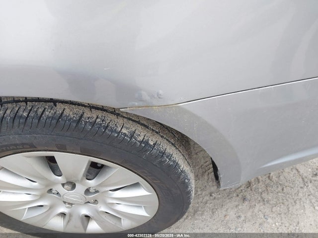 Chrysler 200 LX 2014 1C3CCBAB9EN231381 Image 6