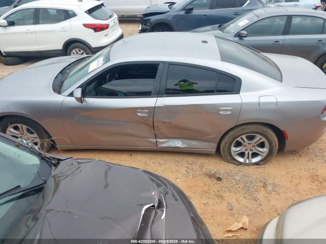 2C3CDXBGXFH812970 Dodge Charger Se