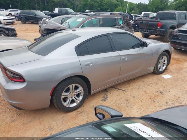 2C3CDXBGXFH812970 Dodge Charger Se