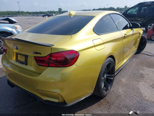 2016 BMW M4 WBS3R9C53GK335825 Photo 3