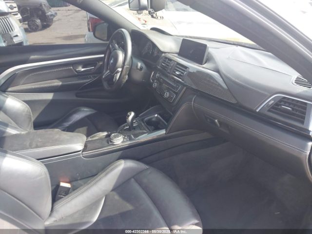 2016 BMW M4 WBS3R9C53GK335825 Photo 4