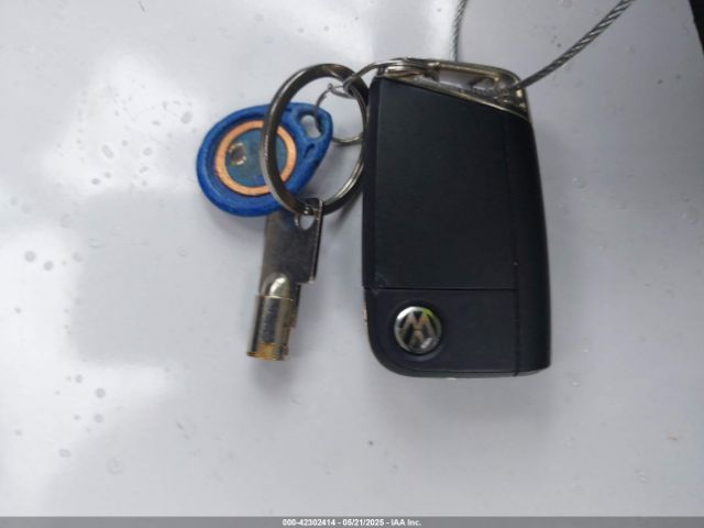2020 VOLKSWAGEN TIGUAN 3VV2B7AX0LM124635 Photo 10