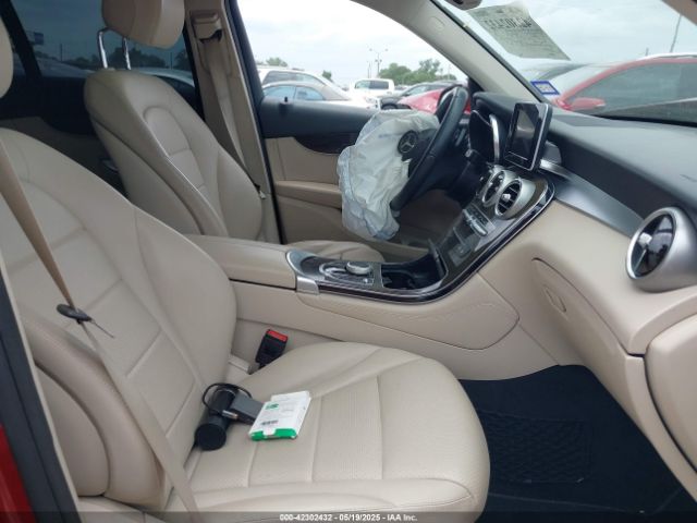 2019 MERCEDES-BENZ GLC 300 WDC0G4JB5KV120914 Photo 4