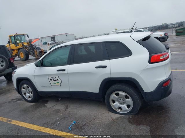 1C4PJLAB1FW695771 Jeep Cherokee Sport