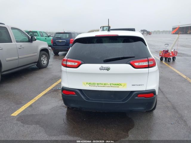 1C4PJLAB1FW695771 Jeep Cherokee Sport