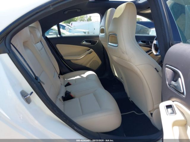 WDDSJ4EB1KN726095 Mercedes-Benz m270