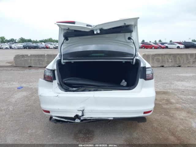 3VWD67AJ0GM377478 Volkswagen Jetta 1.4t Se