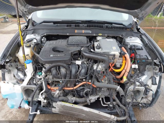 3FA6P0LU0HR354848 Ford Fusion Hybrid Se