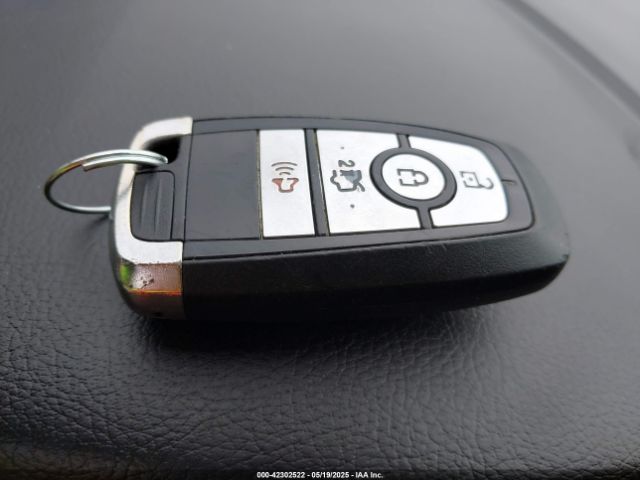 3FA6P0LU0HR354848 Ford Fusion Hybrid Se