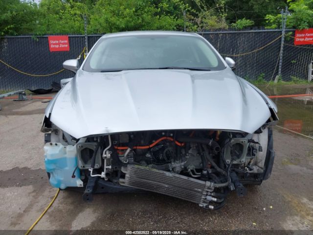 3FA6P0LU0HR354848 Ford Fusion Hybrid Se