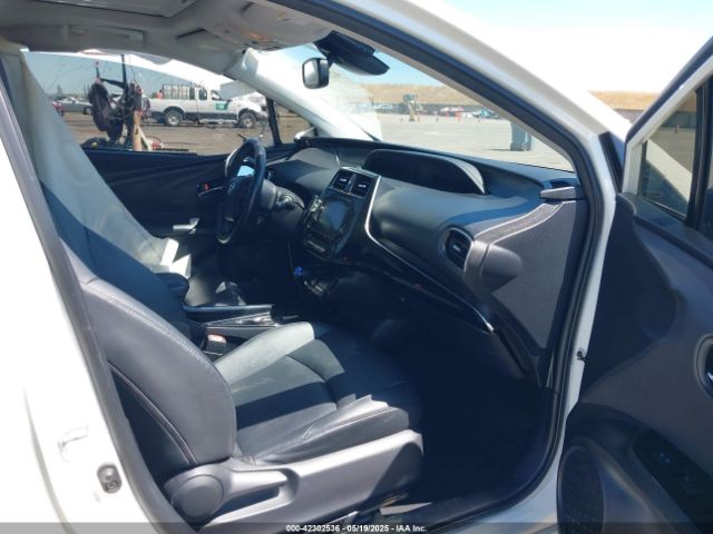 JTDKARFU5K3089070 Toyota PRIUS XLE
