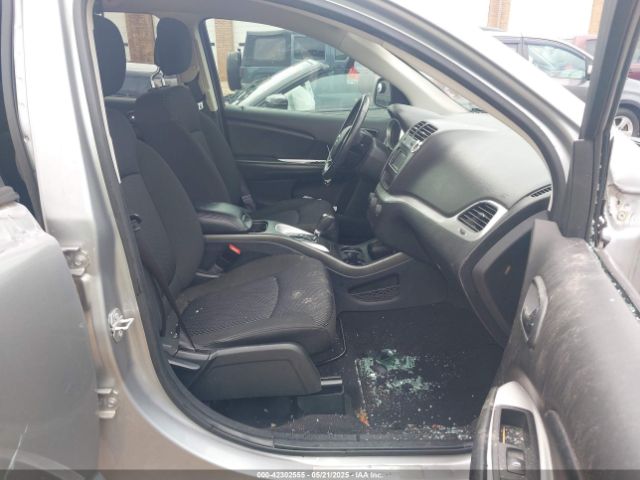 3C4PDCBG1KT701313 Dodge JOURNEY SE
