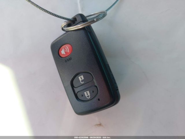 2013 TOYOTA PRIUS JTDKN3DUXD5652223 Photo 10