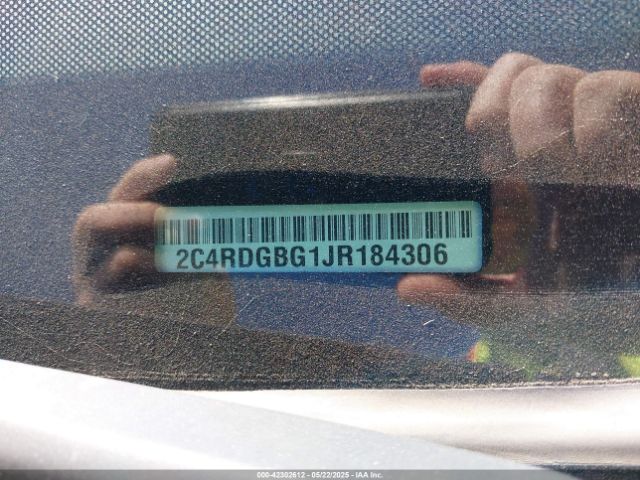 2C4RDGBG1JR184306 Dodge Grand Caravan Se Plus