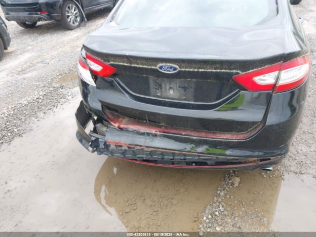 3FA6P0HD6FR138153 Ford FUSION SE