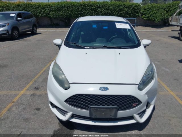 3FADP4GX0FM129570 Ford Fiesta
