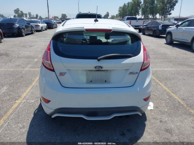 3FADP4GX0FM129570 Ford Fiesta