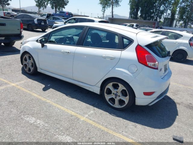 3FADP4GX0FM129570 Ford Fiesta