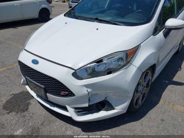 3FADP4GX0FM129570 Ford Fiesta