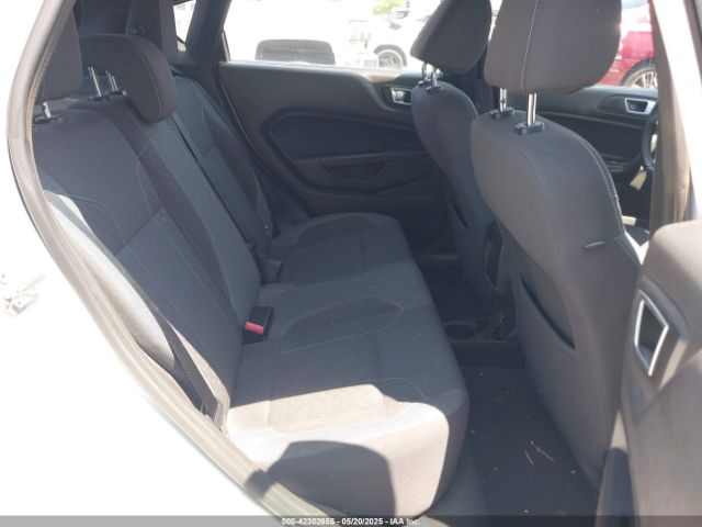 3FADP4GX0FM129570 Ford Fiesta