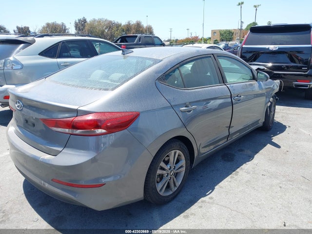5NPD84LF3JH246563 Hyundai mpi nu