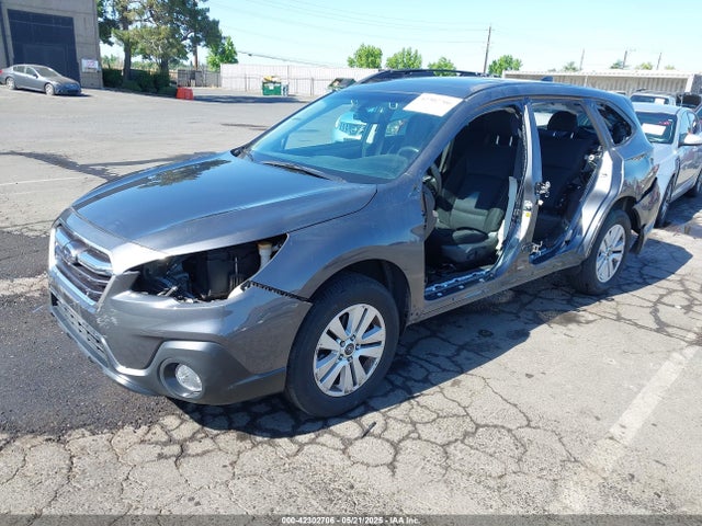 4S4BSAHC2K3273073 Subaru Outback 2.5i Premium