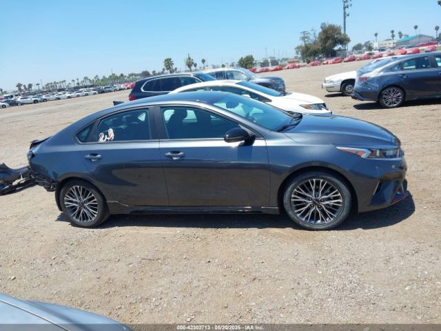 3KPF54AD3PE657798 KIA Forte Gt-line