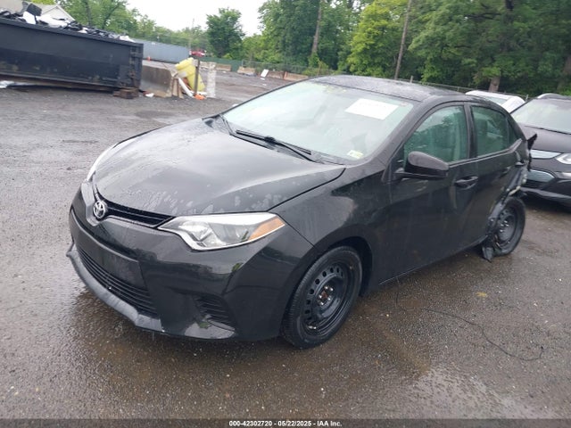 Toyota COROLLA LE 2015 2T1BURHEXFC269039 Image 2
