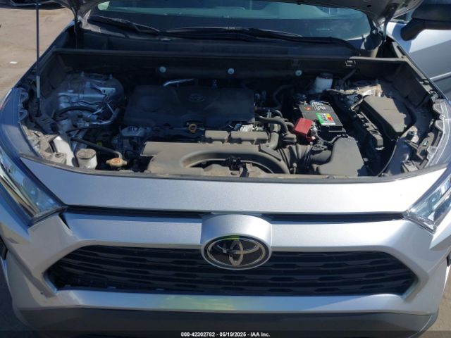 2T3F1RFV3MC255422 Toyota RAV4 LE