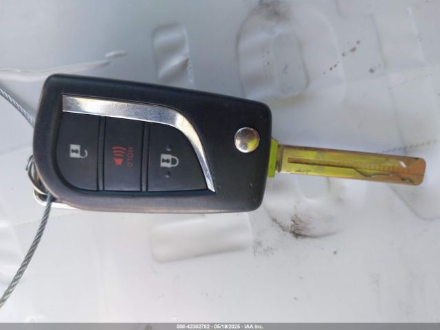 2T3F1RFV3MC255422 Toyota RAV4 LE