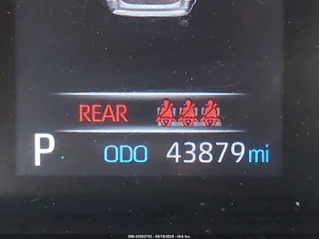 2T3F1RFV3MC255422 Toyota RAV4 LE