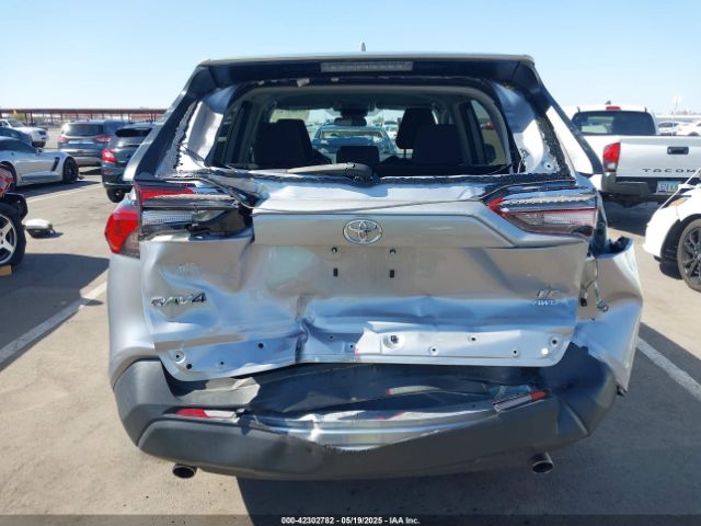 2T3F1RFV3MC255422 Toyota RAV4 LE