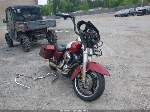 2010 HARLEY-DAVIDSON FLHX 1HD1KB416AB630302