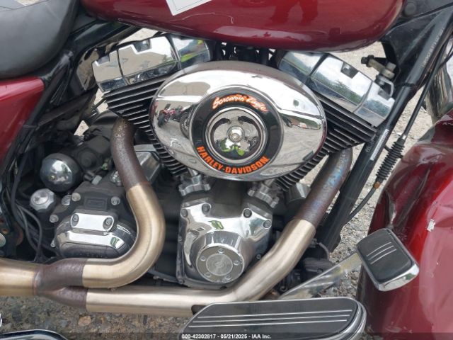 2010 HARLEY-DAVIDSON FLHX 1HD1KB416AB630302 Photo 7