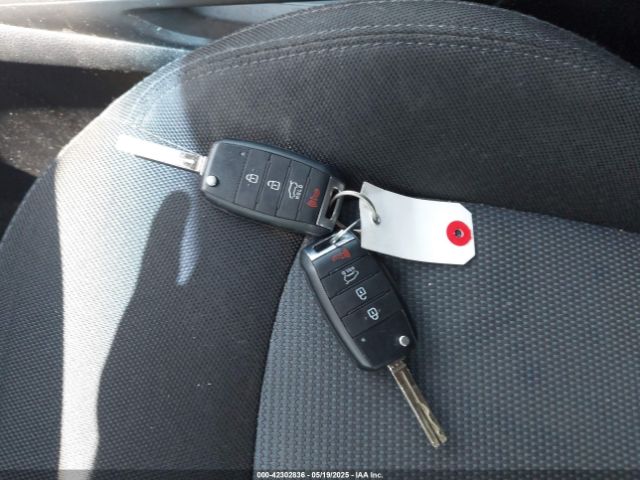 KNDPBCAC9F7772595 KIA Sportage Lx