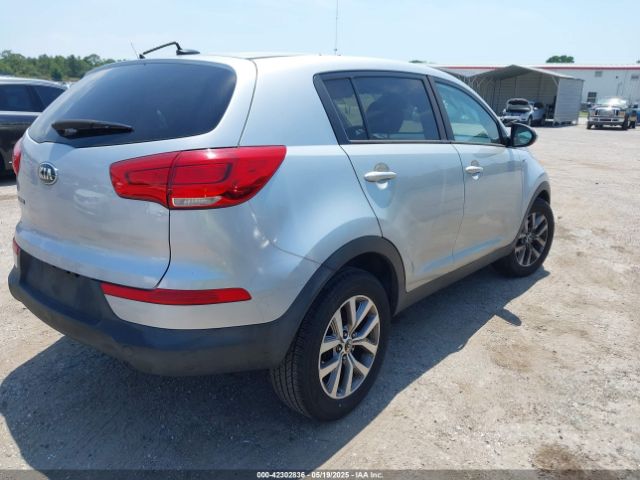 KNDPBCAC9F7772595 KIA Sportage Lx