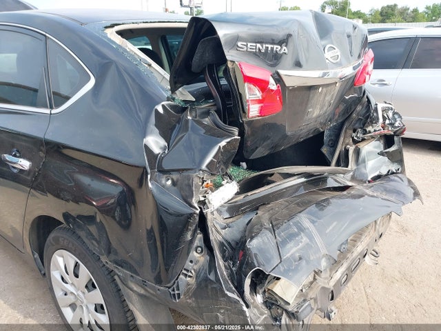 3N1AB7AP0JY329617 Nissan SENTRA S