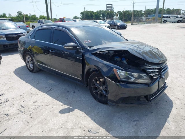Продаж на аукціоні авто 2017 Volkswagen Passat 1.8t S, vin: 1VWAT7A31HC019158, номер лоту: 42302887
