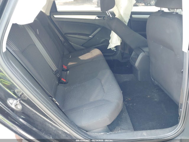 Продаж на аукціоні авто 2017 Volkswagen Passat 1.8t S, vin: 1VWAT7A31HC019158, номер лоту: 42302887