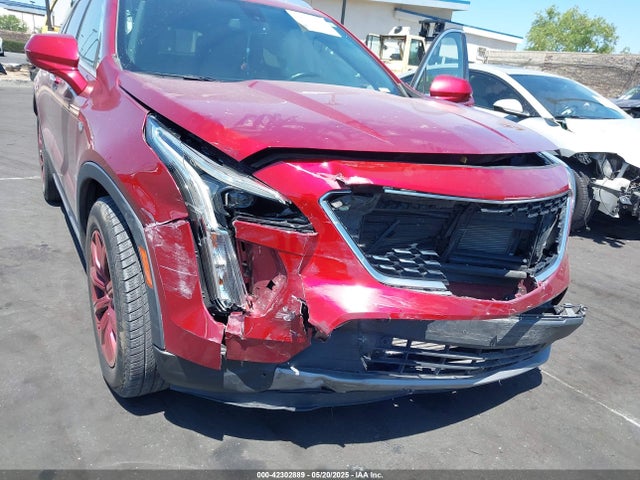 2019 CADILLAC XT4 1GYFZCR40KF136453 Photo 5