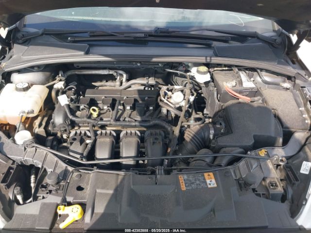 1FADP3K23JL250495 Ford FOCUS SE